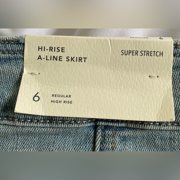 🌹 3 for $25 American Eagle Women’s Hi Rise A-Line Skirt Size 6 - Picture 6 of 6